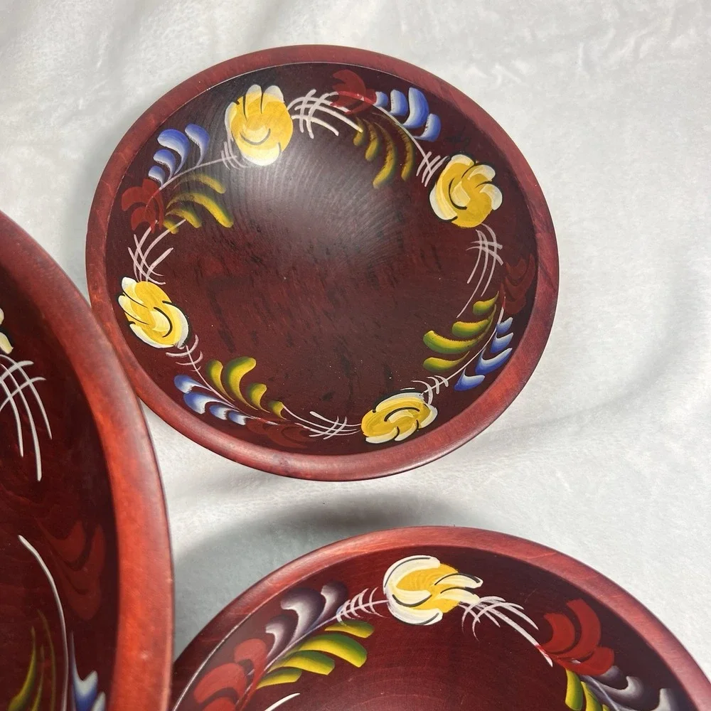 Vintage Woodcraftery Bowls Pennsylvania Dutch Hand Painted 5 Piece Salad Set